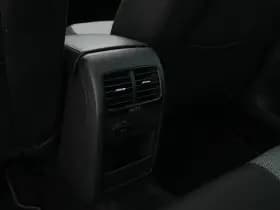 Volkswagen Jetta thumbnail 24