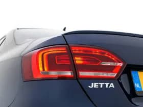 Volkswagen Jetta thumbnail 29