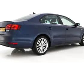 Volkswagen Jetta thumbnail 7