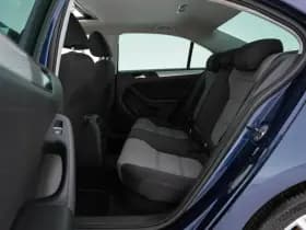 Volkswagen Jetta thumbnail 10