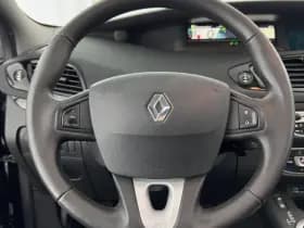 Renault Scenic thumbnail 18