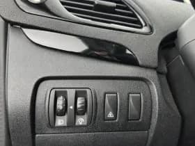 Renault Scenic thumbnail 23