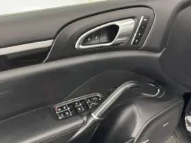 Porsche Cayenne thumbnail 23