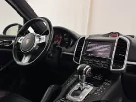 Porsche Cayenne thumbnail 9