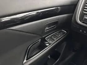 Mitsubishi Outlander thumbnail 22