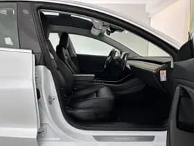 Tesla Model 3 thumbnail 13