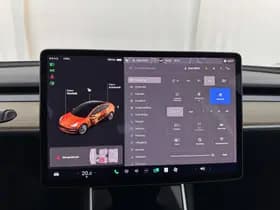 Tesla Model 3 thumbnail 18