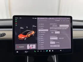 Tesla Model 3 thumbnail 21