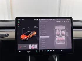 Tesla Model 3 thumbnail 22
