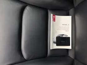 Tesla Model 3 thumbnail 33