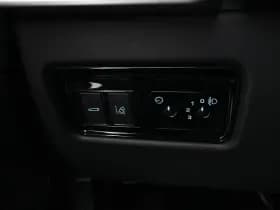 Jaguar Xe thumbnail 19