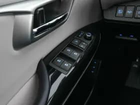 Toyota Mirai thumbnail 22