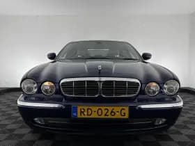 Jaguar Xj thumbnail 2