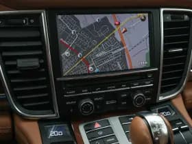 Porsche Panamera thumbnail 14