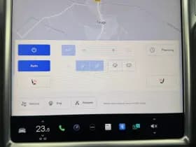 Tesla Model s thumbnail 16