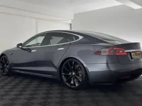 Tesla Model s thumbnail 5