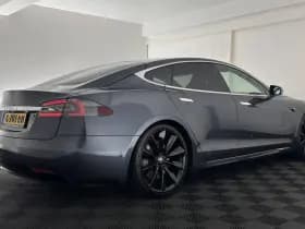 Tesla Model s thumbnail 7