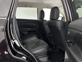 Mitsubishi Outlander thumbnail 12