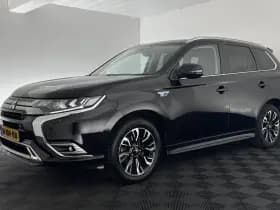 Mitsubishi Outlander thumbnail 4