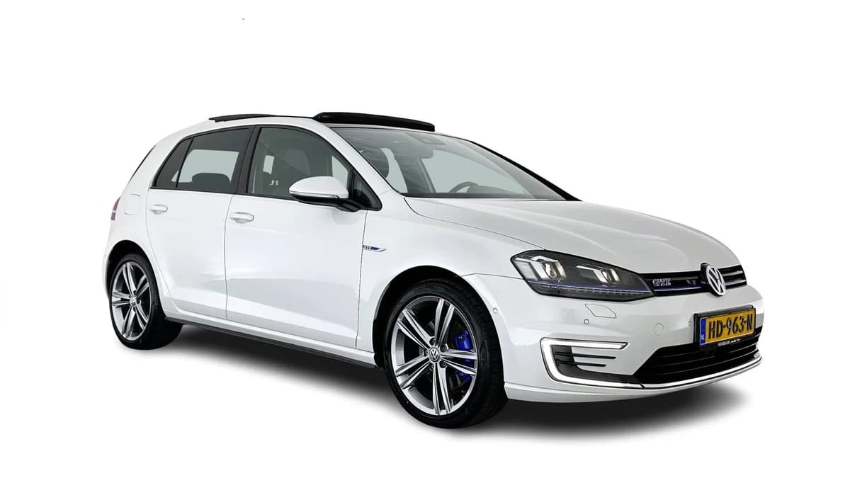 Volkswagen Golf — foto 1