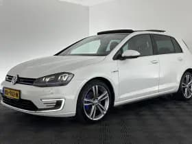 Volkswagen Golf thumbnail 4