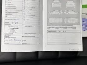 Volkswagen Golf thumbnail 40