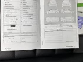 Volkswagen Golf thumbnail 41