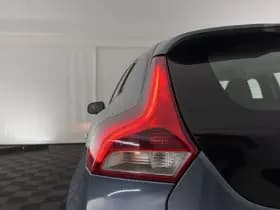 Volvo V40 thumbnail 24
