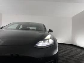 Tesla Model 3 thumbnail 30