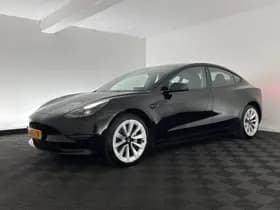 Tesla Model 3 thumbnail 4