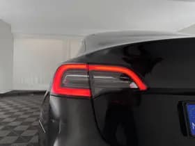 Tesla Model 3 thumbnail 31
