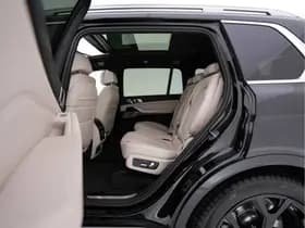BMW X7 thumbnail 11