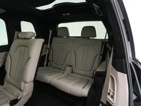 BMW X7 thumbnail 12