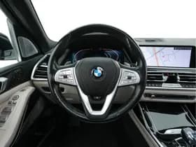 BMW X7 thumbnail 32