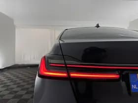 BMW 7-Serie thumbnail 37
