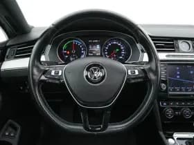 Volkswagen Passat thumbnail 17