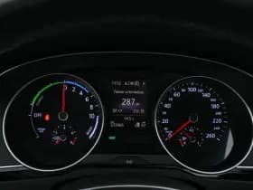 Volkswagen Passat thumbnail 19