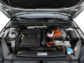 Volkswagen Passat thumbnail 27