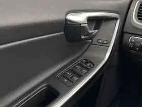 Volvo V60 thumbnail 18