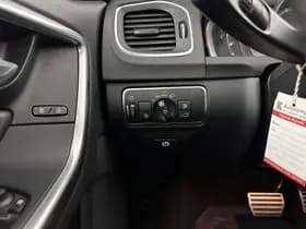 Volvo V60 thumbnail 19