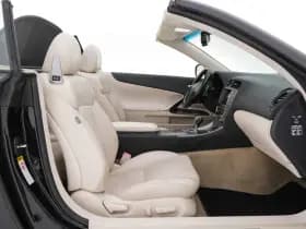 Lexus Is thumbnail 13