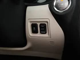 Lexus Is thumbnail 22