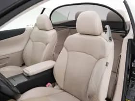 Lexus Is thumbnail 10