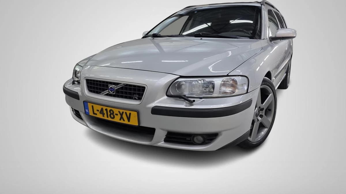 Volvo V70 — foto 1