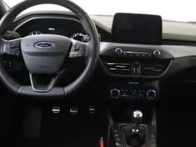 Ford Focus Wagon 1.0 EcoBoost Hybrid ST Line Style | Winter Pack | Parking Pack | thumbnail 2