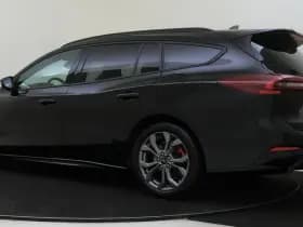 Ford Focus Wagon 1.0 EcoBoost Hybrid ST Line Style | Winter Pack | Parking Pack | thumbnail 3