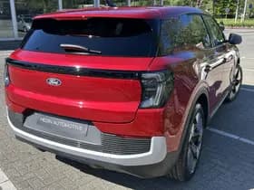 Ford Explorer thumbnail 5