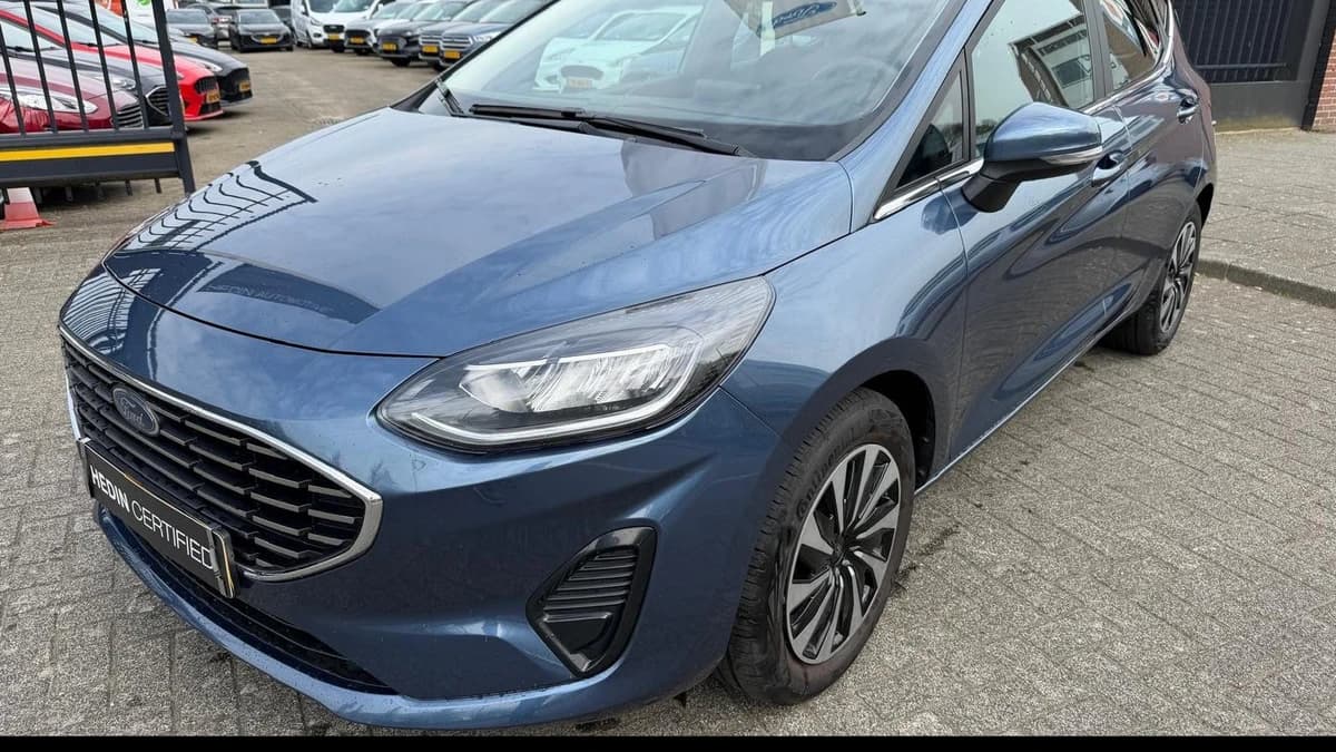 Ford Fiesta — foto 1