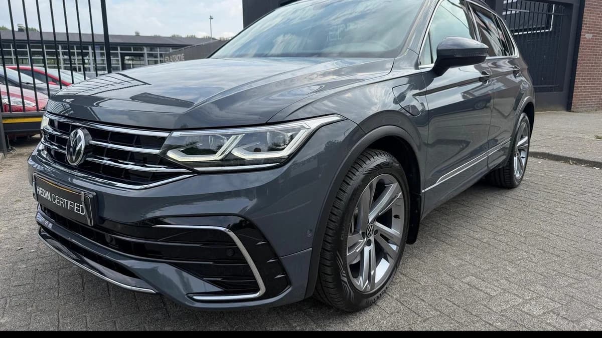Volkswagen Tiguan — foto 1