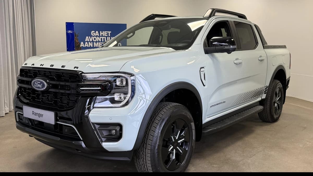 Ford Ranger Stormtrak 2.3 PHEV 279PK | 5 zitplaatsen | Power roller top | XL laadkabel | Uit Voorraad leverbaar !!! | 0,99% rente !!! — foto 1